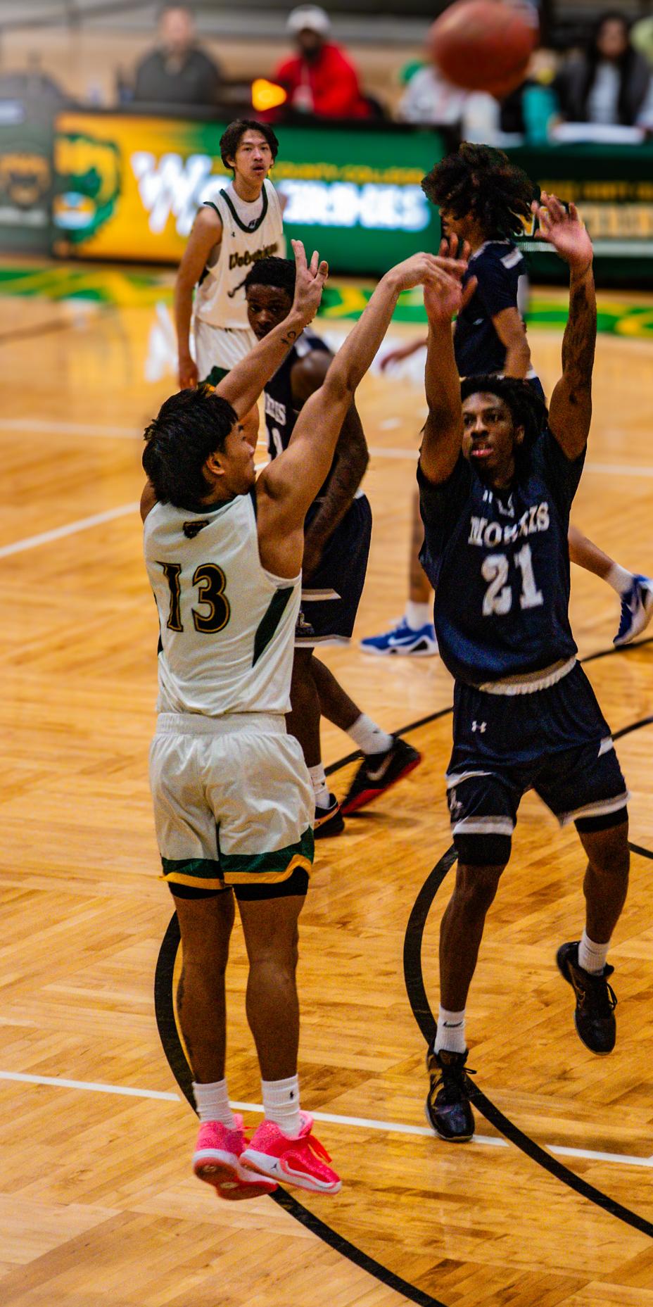Morales Leads Balanced Attack as Essex Men&rsquo;s Basketball Rolls to 108 Points